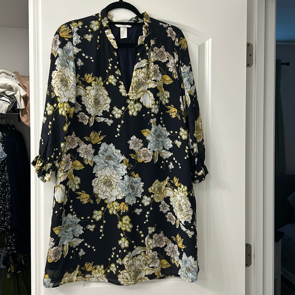 H&M Navy Blue Floral Shift Dress